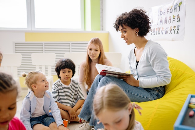 4 idées pour amener vos enfants à lire à l'ère numérique